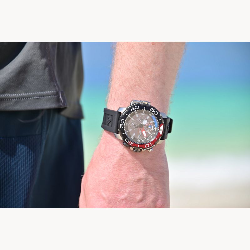 Citizen 2025 aqualand band